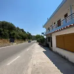 Lirim Shenmiter Apartmán *