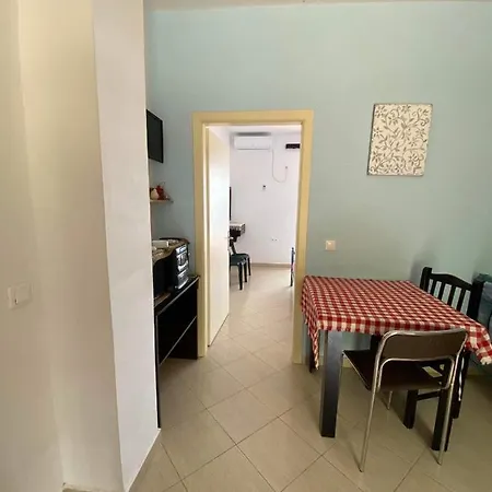 شقة Lirim Shenmiter