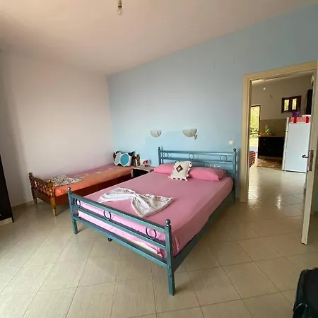 Lirim Shenmiter شقة Lukovë