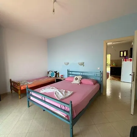 شقة Lirim Shenmiter