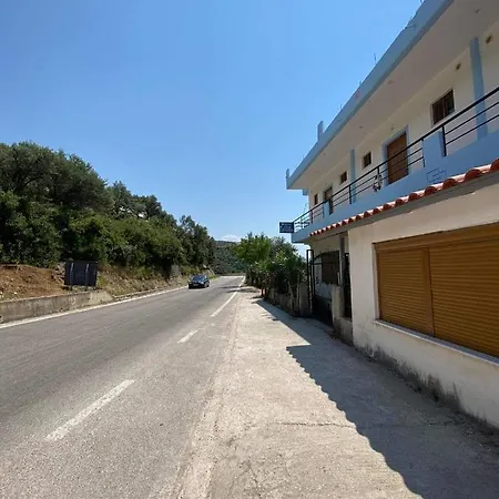 Lirim Shenmiter Apartment *